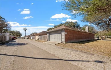 Welcome to this beautifully designed 3-bedroom, 2-bathroom brick - photo 27
