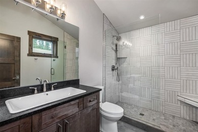 This spectacular 6-bedroom, 6-bathroom mountain modern residence - photo 35