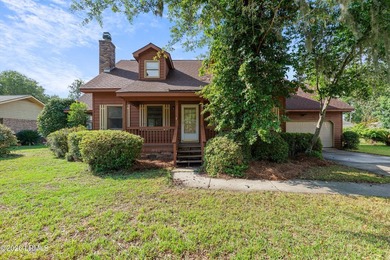 Welcome to your peaceful Lowcountry haven! This charming - photo 2