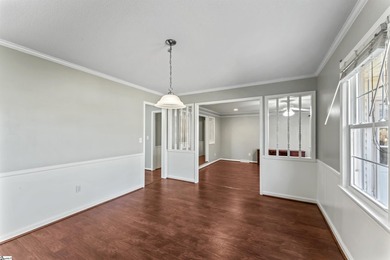 Offered by Diane Maxwell .... Great 3 bed 2 bath home on a - photo 6
