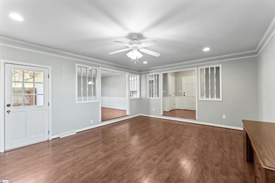 Offered by Diane Maxwell .... Great 3 bed 2 bath home on a - photo 10