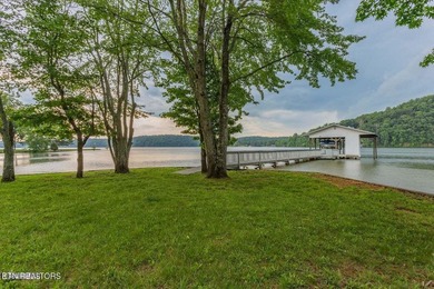 Always dreamed of a home on the lake with fabulous views and a - photo 9