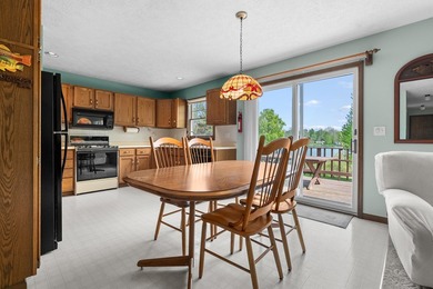 This 3 bedroom 2 bath home has so much to offer...including 165 - photo 11