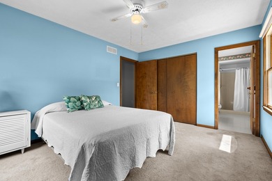 This 3 bedroom 2 bath home has so much to offer...including 165 - photo 13