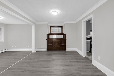 Beautiful large home located minutes away from Lake Phalen. This - photo 13