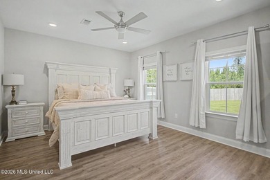 Spacious and beautifully designed 5BR/3BA home in The Enclave at - photo 16