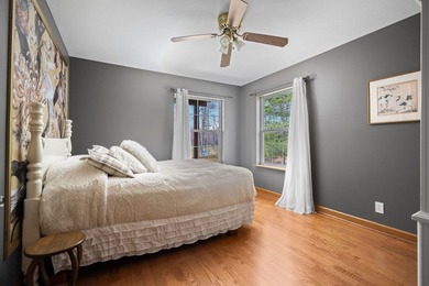 406' of Lake St. Helen frontage and a stunning home nestled on - photo 20