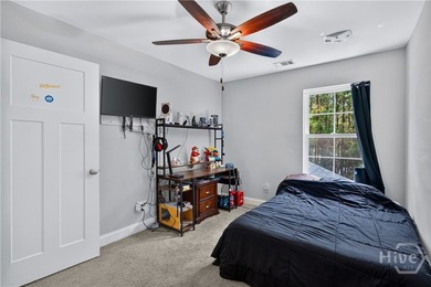Welcome home to the heart of Richmond Hill - a lovingly - photo 23