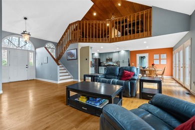 Comfort, privacy and views - Interior Lake Living at Lake Keowee - photo 3