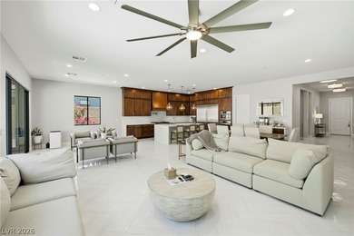 Luxury living at its finest! This beautifully upgraded home - photo 8