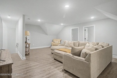 Spacious and beautifully designed 5BR/3BA home in The Enclave at - photo 28