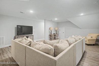 Spacious and beautifully designed 5BR/3BA home in The Enclave at - photo 29