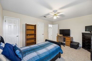 Sellers just moved to their new home and are super motivated!! - photo 33