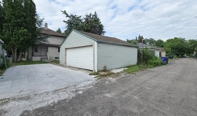 Beautiful large home located minutes away from Lake Phalen. This - photo 40