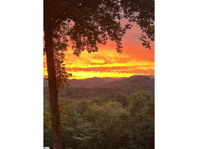 Soak in the beauty of mountain sunsets and fabulous year-round - photo 2
