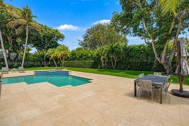 Sophistication meets functionality w/ this spectacular 5 bdrm - photo 30