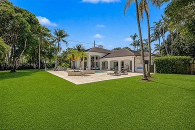 Sophistication meets functionality w/ this spectacular 5 bdrm - photo 32