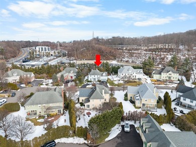 Elegant Colonial Home in the Heart of Roslyn's Prestigious North - photo 32