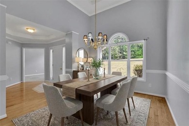 This 6 bedroom, 3 bathroom home offers of comfortable living - photo 2