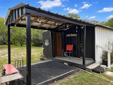 Discover this charming home with a detached guest house in - photo 15