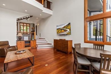 At 134 Teaberry Lane, the approach alone hints at something - photo 16