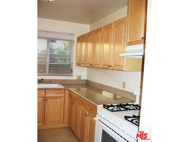 DELIVERED WITH ONE UNIT VACANT! Welcome to 1630 Franklin Street - photo 31
