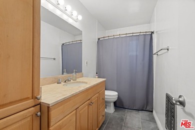 DELIVERED WITH ONE UNIT VACANT! Welcome to 1630 Franklin Street - photo 37