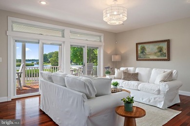Sunsets, Water Views & Effortless Coastal Living in Hillsmere - photo 11