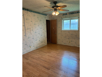 Investor Special - Endless Potential! Opportunity awaits at 4633 - photo 12