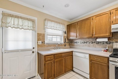 Nestled on a charming cul-de-sac in Holiday City South, this - photo 16