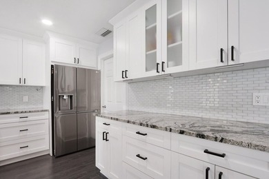 Experience the finest, PGA National, gated community, stunning - photo 17
