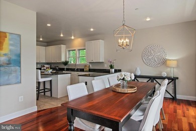 Sunsets, Water Views & Effortless Coastal Living in Hillsmere - photo 20