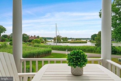 Sunsets, Water Views & Effortless Coastal Living in Hillsmere - photo 22