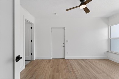 Stunning property opportunity -- 3 bed, 3.5 bath home with a - photo 22