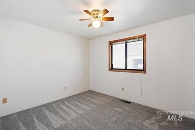 Charming single level, Caldwell home WITH RV PARKING, directly - photo 27