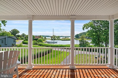 Sunsets, Water Views & Effortless Coastal Living in Hillsmere - photo 35