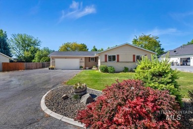 Charming single level, Caldwell home WITH RV PARKING, directly - photo 39