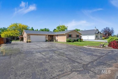 Charming single level, Caldwell home WITH RV PARKING, directly - photo 40