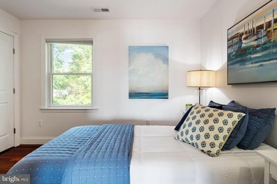 Sunsets, Water Views & Effortless Coastal Living in Hillsmere - photo 41