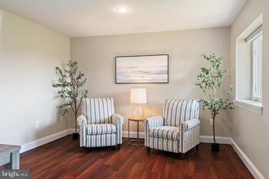 Sunsets, Water Views & Effortless Coastal Living in Hillsmere - photo 45