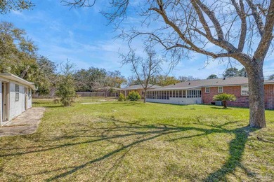 Fantastic opportunity in East Pensacola Heights. Situated on a - photo 47