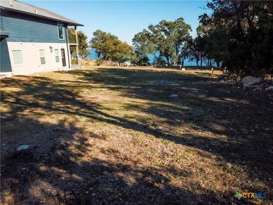 Experience true lakefront living at 864 Lakebreeze Drive - a - photo 7