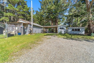 Charming multi-unit woodland retreat Near Paradise Point Beach & - photo 7