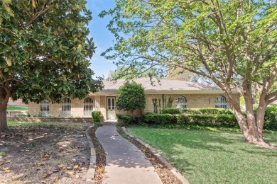 Lake Home Sale Pending in Rockwall, Texas