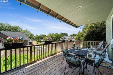 Enjoy the best of coastal living in this spacious one-level home - photo 12