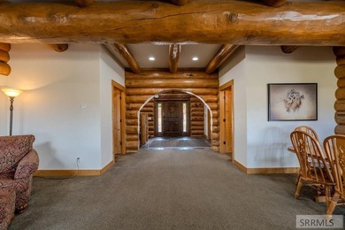 Turnkey luxury log home situated on 5 fenced acres with - photo 14