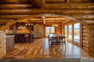 Turnkey luxury log home situated on 5 fenced acres with - photo 15