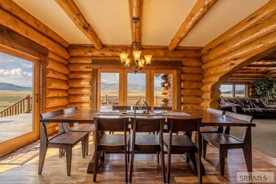 Turnkey luxury log home situated on 5 fenced acres with - photo 19