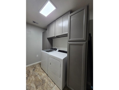 Beautifully Renovated 3-Bedroom Home on 0.75 Acres in Lone Star - photo 20
