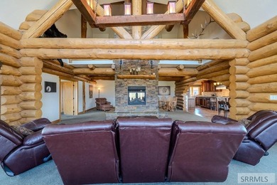 Turnkey luxury log home situated on 5 fenced acres with - photo 25